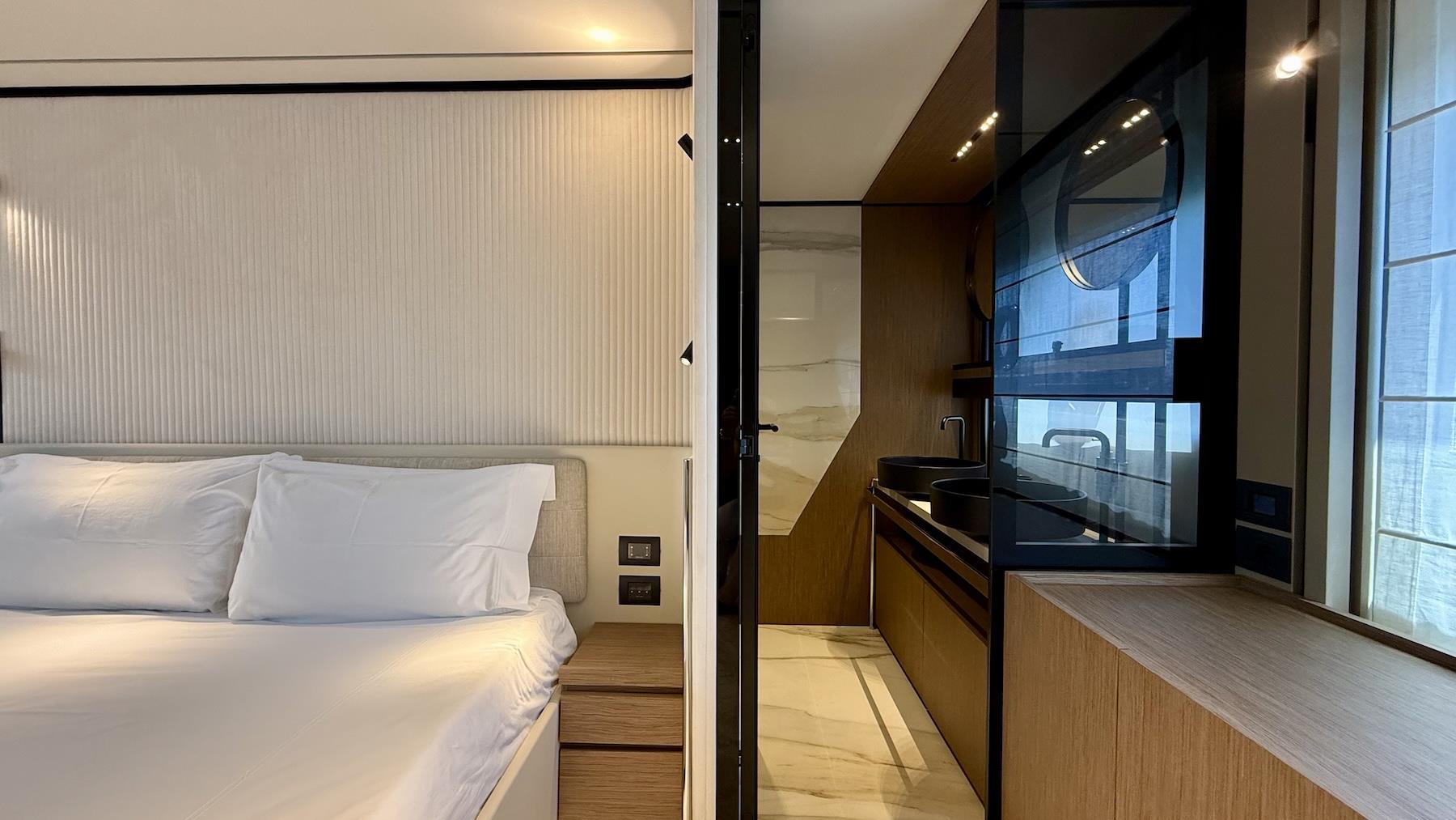 2024 FERRETTI YACHTS 720 